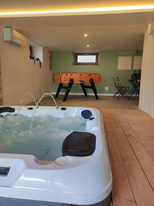 Gite Papillon 6 A14 Personnes - Jacuzzi Gérardmer Exterior foto