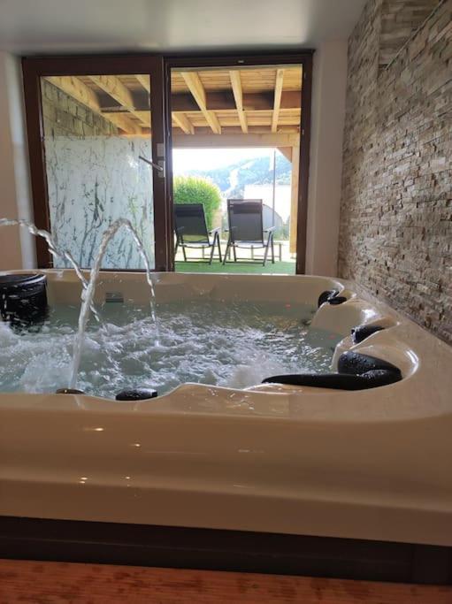 Gite Papillon 6 A14 Personnes - Jacuzzi Gérardmer Exterior foto