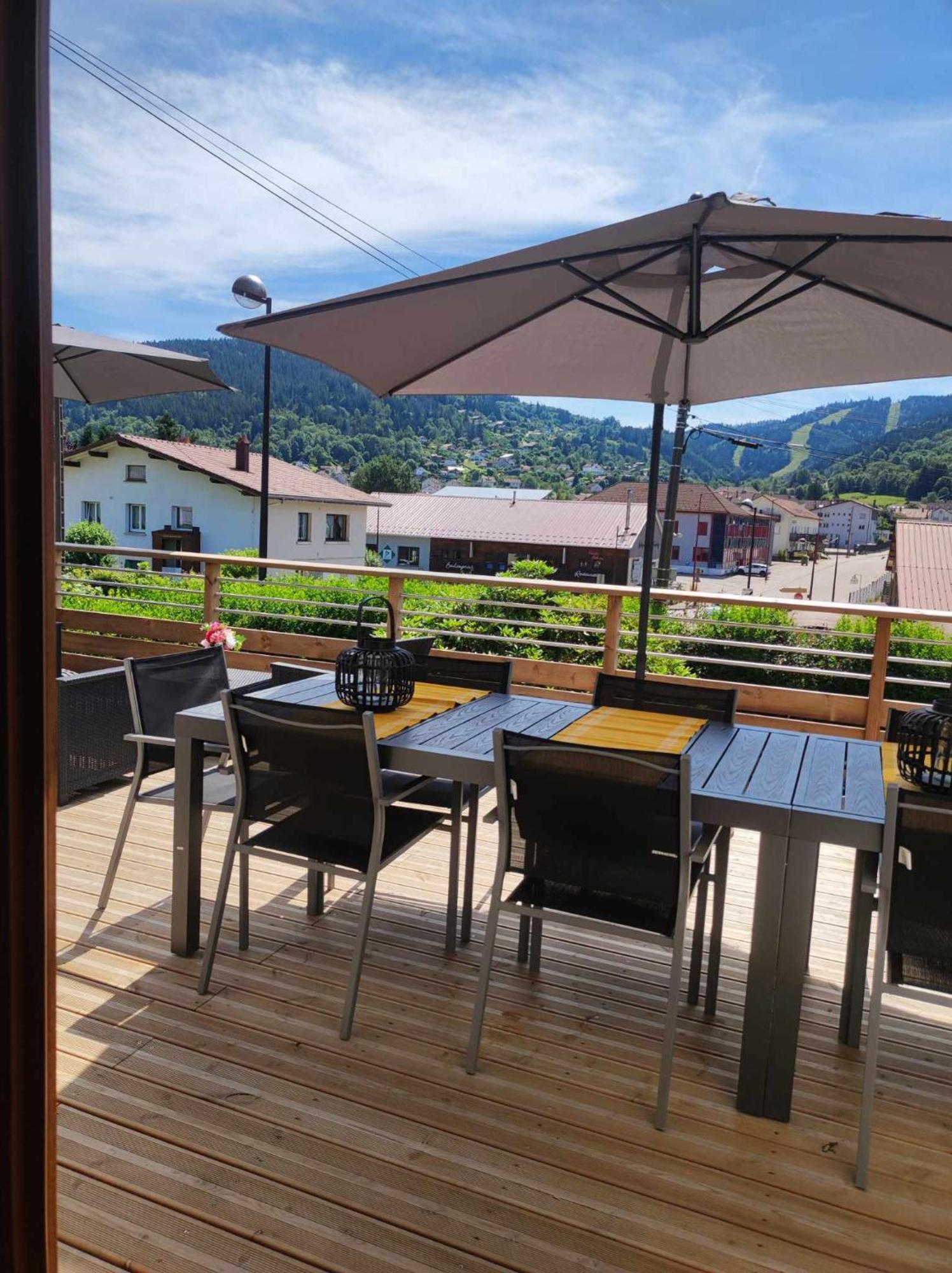 Gite Papillon 6 A14 Personnes - Jacuzzi Gérardmer Exterior foto